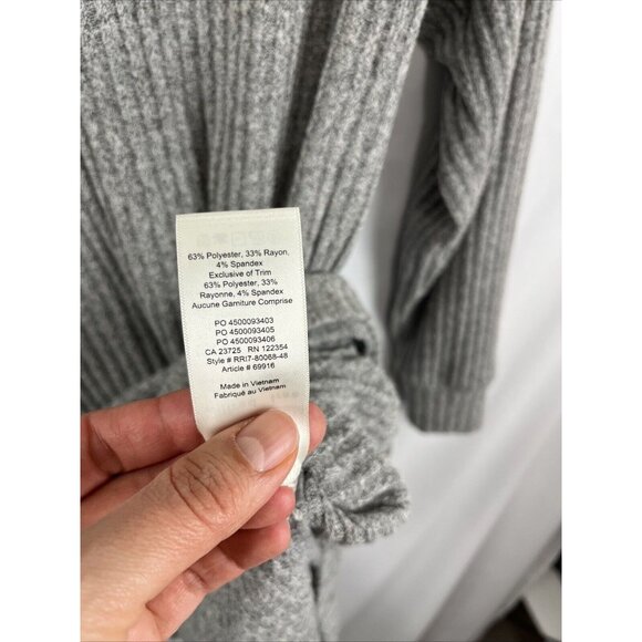 Aritzia Wilfred Free Grey Longlength Sweater Women's Size XXS V-Neck Cozy Fall - Picture 5 of 10